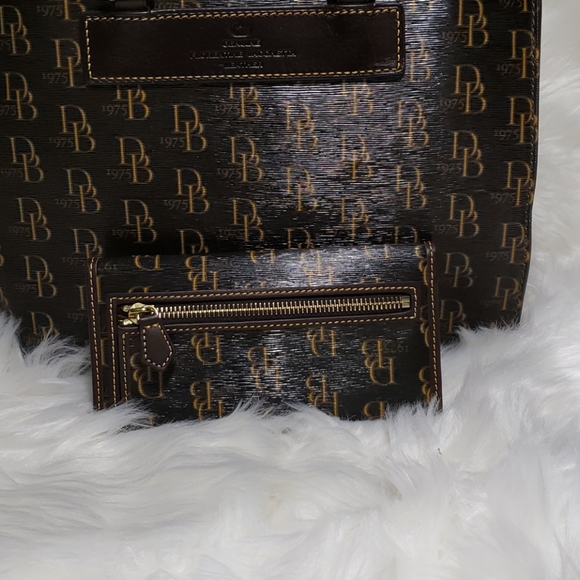 Handbag - Picture 4 of 12